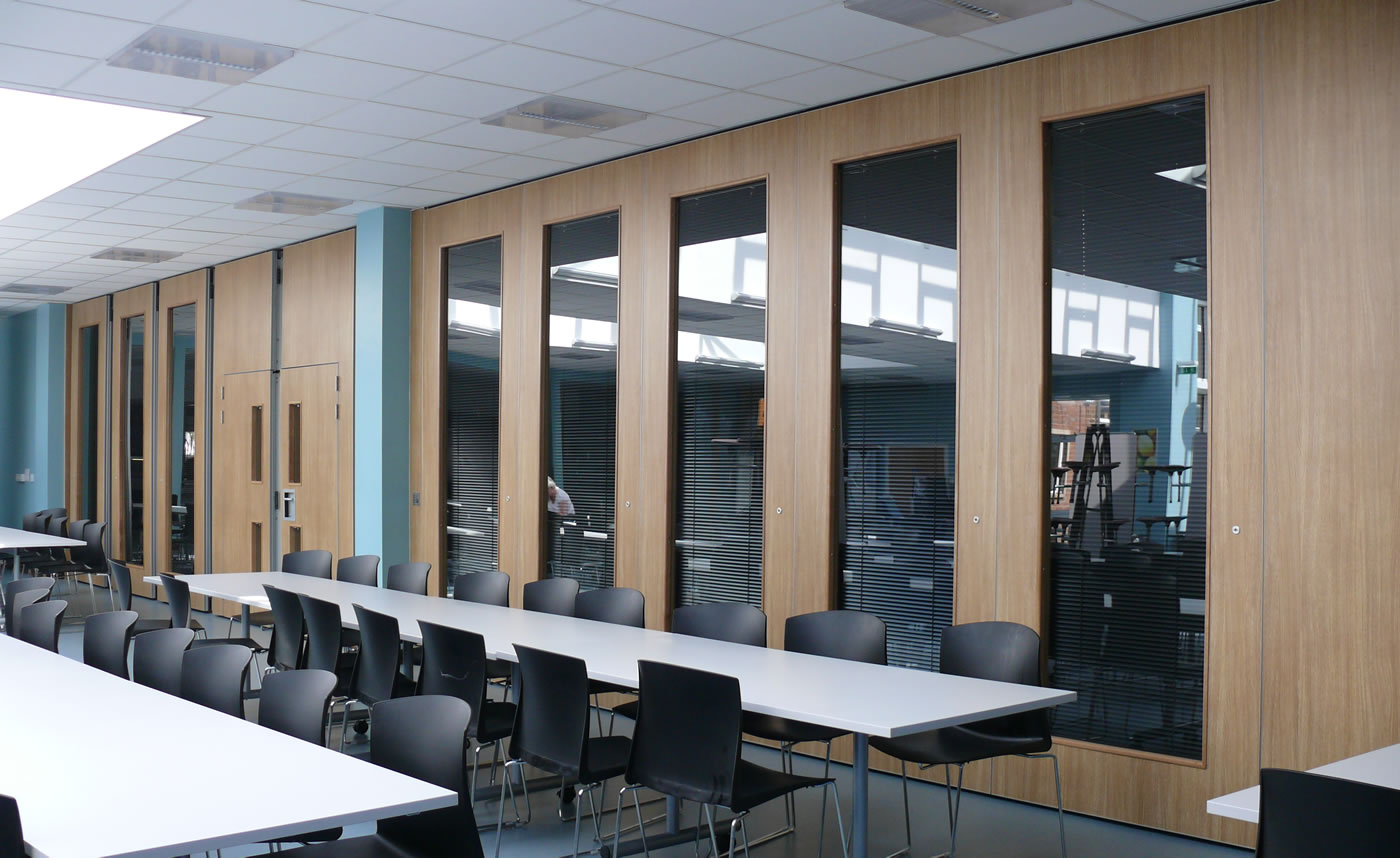 Sliding Folding Partitions - ProServicing